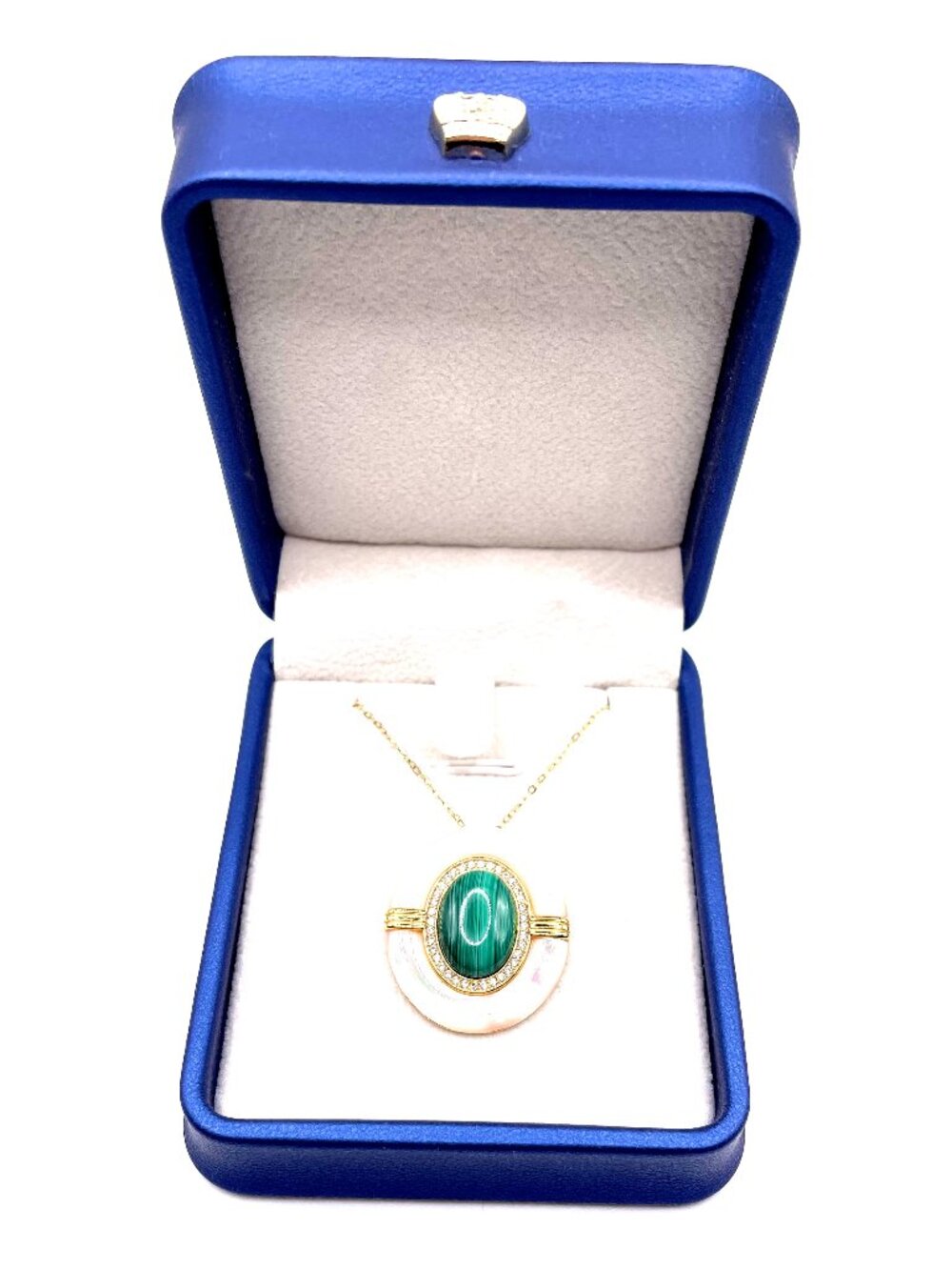 HOUSE OF PEARLS GREEN MALACHITE, MOTHER OF PEARL NECKLACE, EARRINGS, RING SET